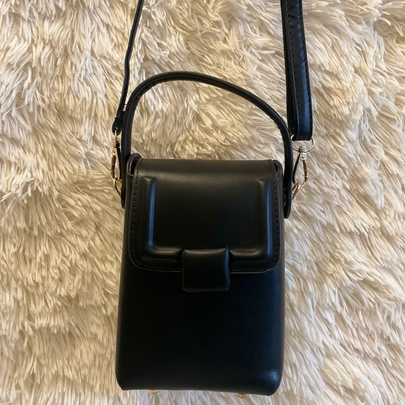 BNWOT Beautiful Mini Bag - Picture 1 of 2